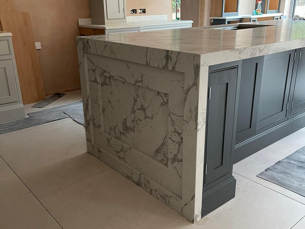 Calacatta Goold Quarters Worktop and stone kitchen worktops from Roma Stone ltd